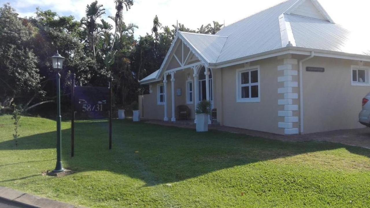Caribbean Estates Lakeview Villa Port Edward Eksteriør bilde